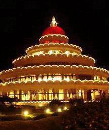 Vishalaskshi-mandap-Art-of-Living-Ashram-Bangalore-1-854x1254-f50_50.jpg