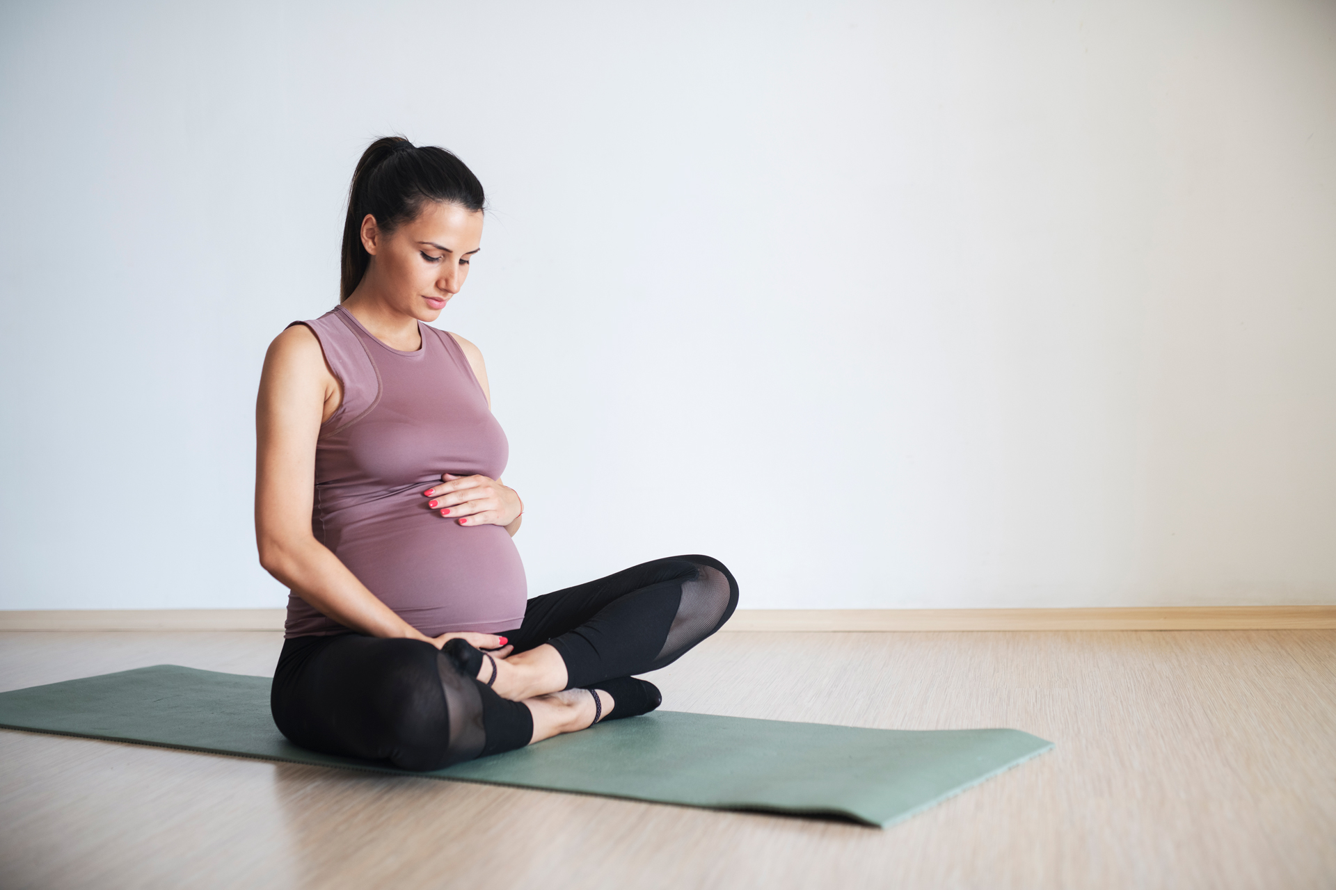 100h Prenatal Yoga Teacher Training 